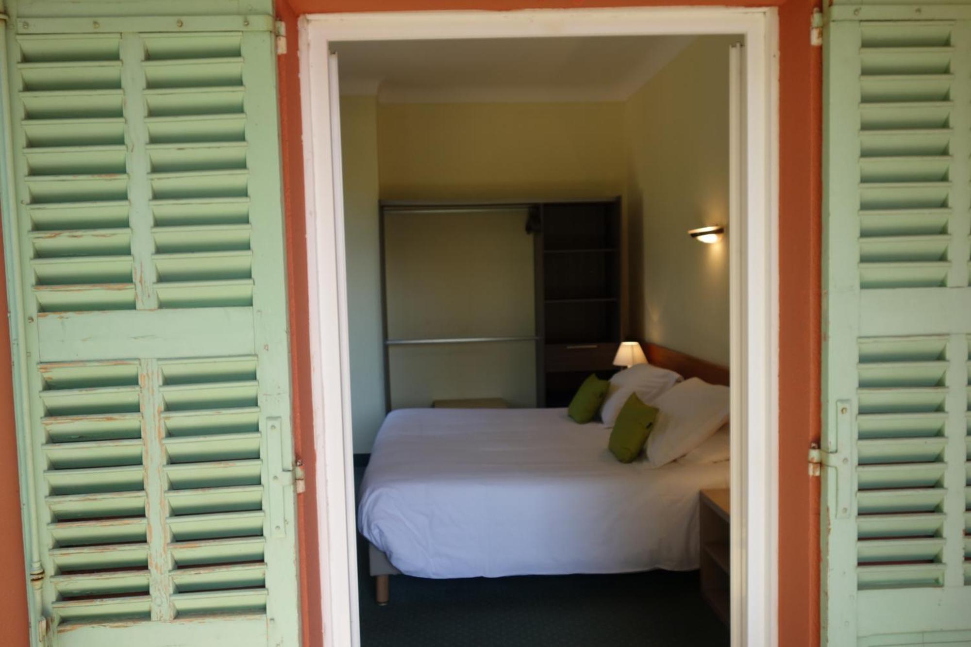 Hotel Le Prejoly Saint-Vallier-de-Thiey Quarto foto