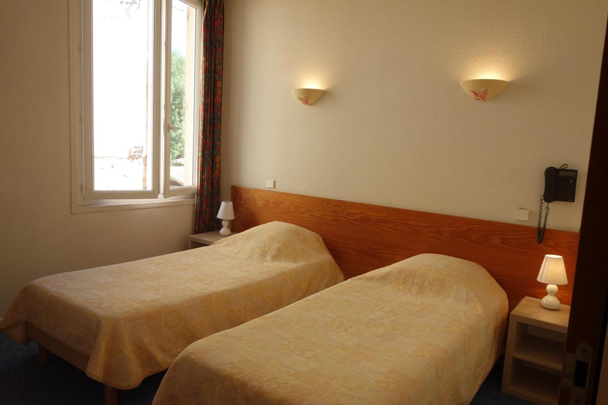 Hotel Le Prejoly Saint-Vallier-de-Thiey Quarto foto