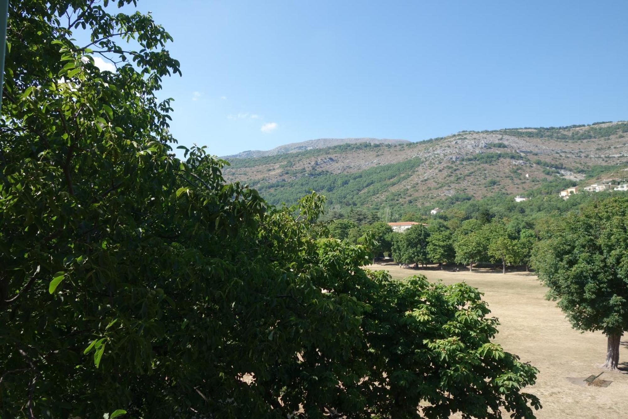 Hotel Le Prejoly Saint-Vallier-de-Thiey Quarto foto