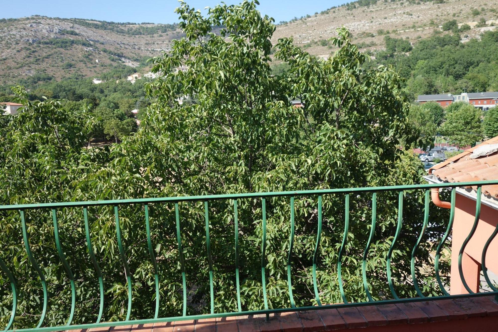 Hotel Le Prejoly Saint-Vallier-de-Thiey Quarto foto
