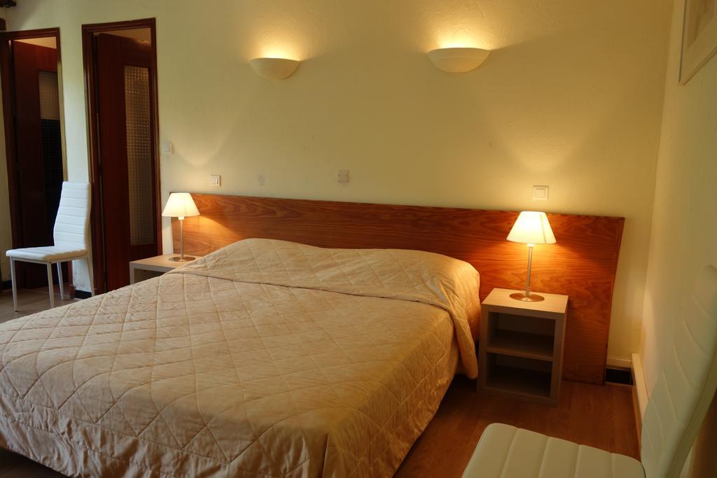 Hotel Le Prejoly Saint-Vallier-de-Thiey Quarto foto